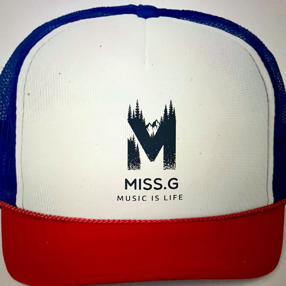 Signature Tucker Cap